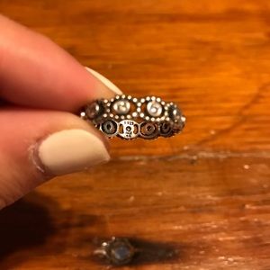 Pandora ring